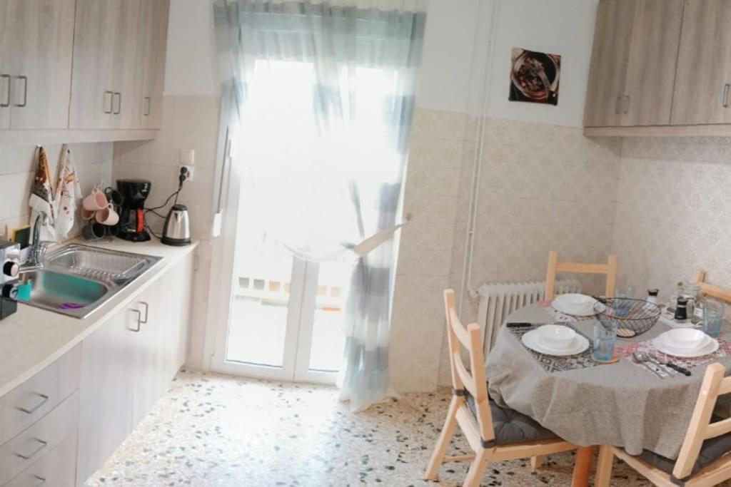 Apartamento Department Mets, Near Acropolis Atenas Exterior foto